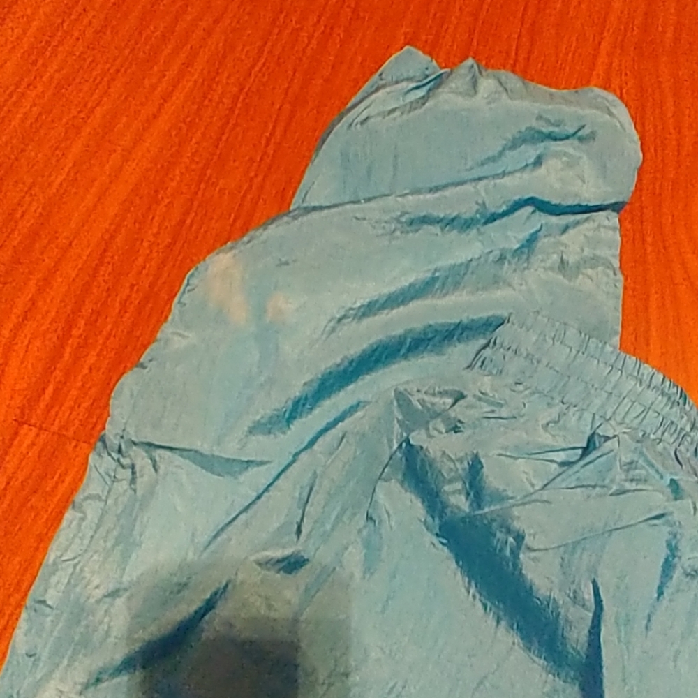 Sweatsuit - Picture 3 of 6